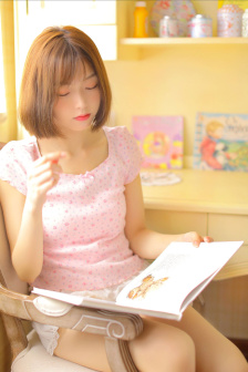两女 一杯原版